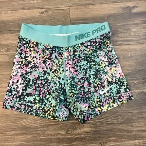 Nike Pro Multicolored Active Shorts